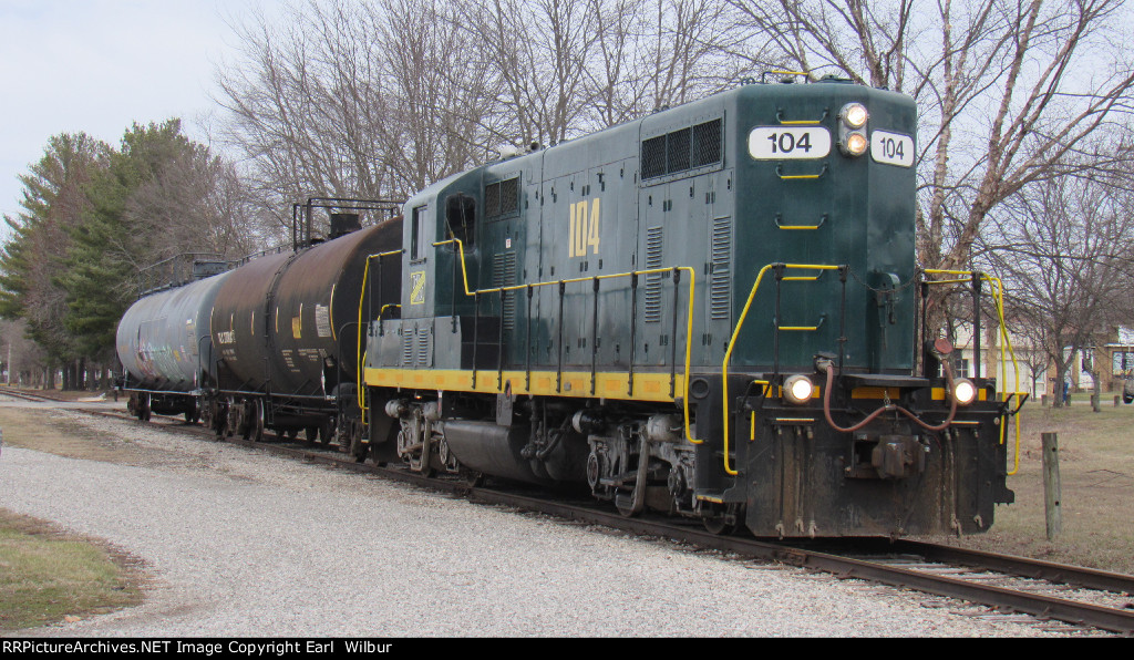 Ohio South Central Railroad (OSCR) 104